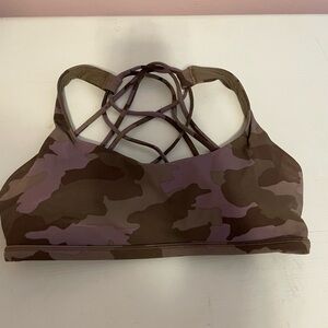 Lululemon camo sports bra